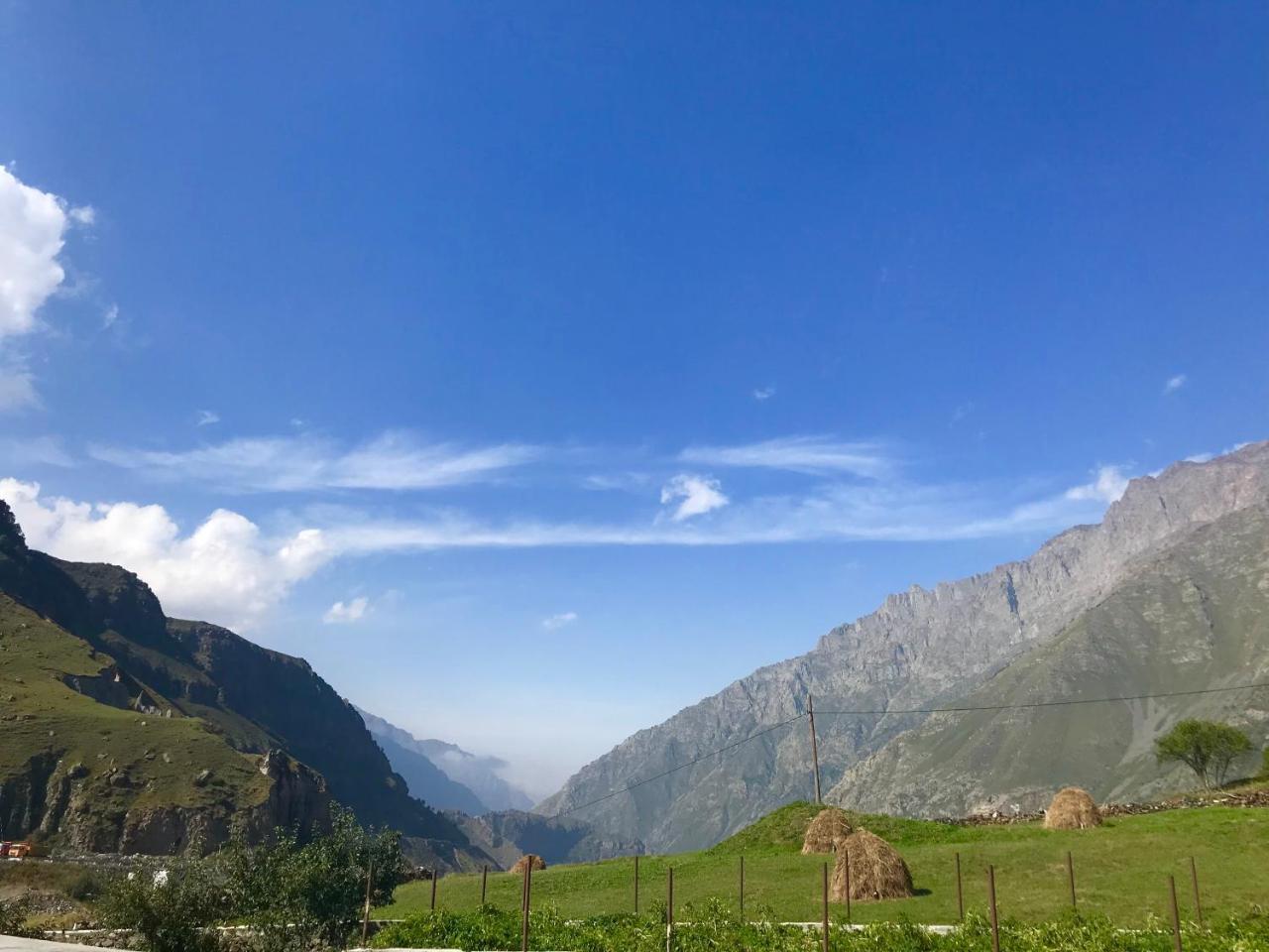 Riverside Kazbegi ภายนอก รูปภาพ